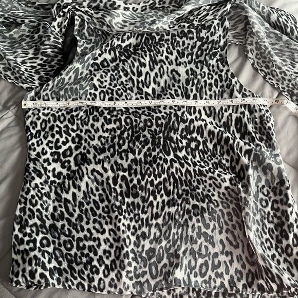 DKNY Black/White Leopard  Cape Blouse - Picture 15 of 15